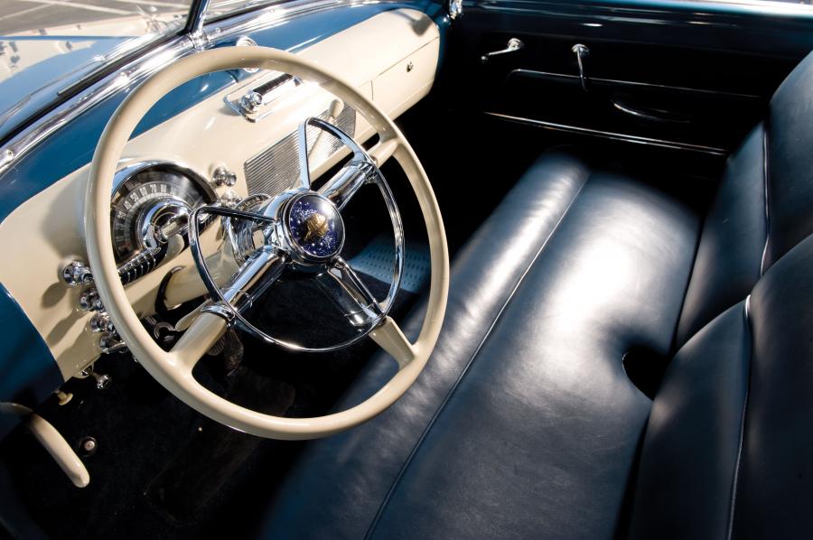  Oldsmobile 88 Convertible Futuramic 1949 года  (фото 7 из 33)